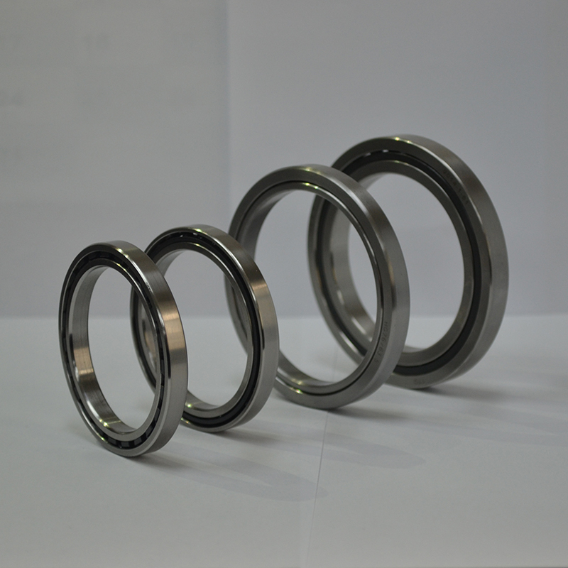 Thin-section deep groove ball bearing